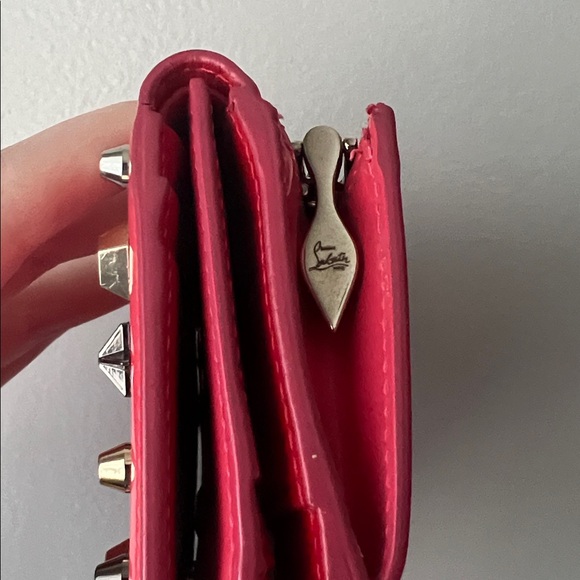 Christian Louboutin Patent Macaron Wallet w/COA, Dusty & Box: All Sales Final - Picture 7 of 8